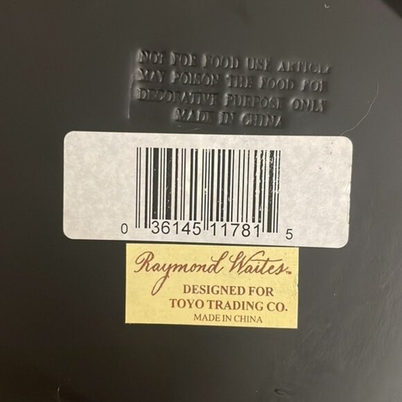 Raymond Waites Decorative Plates​​​ - Picture 3 of 5